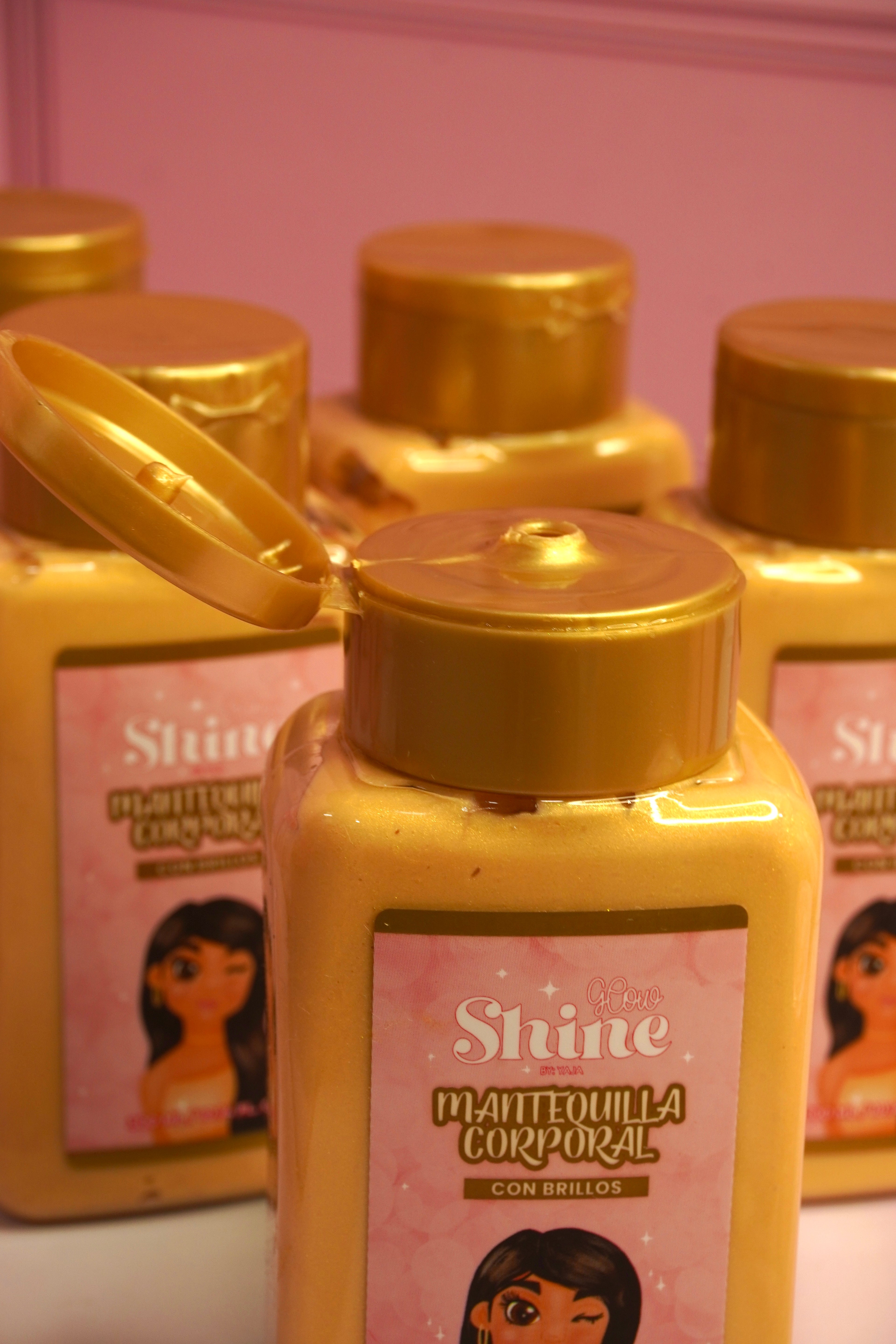 MANTEQUILLA CORPORAL GLOW SHINE DORADA