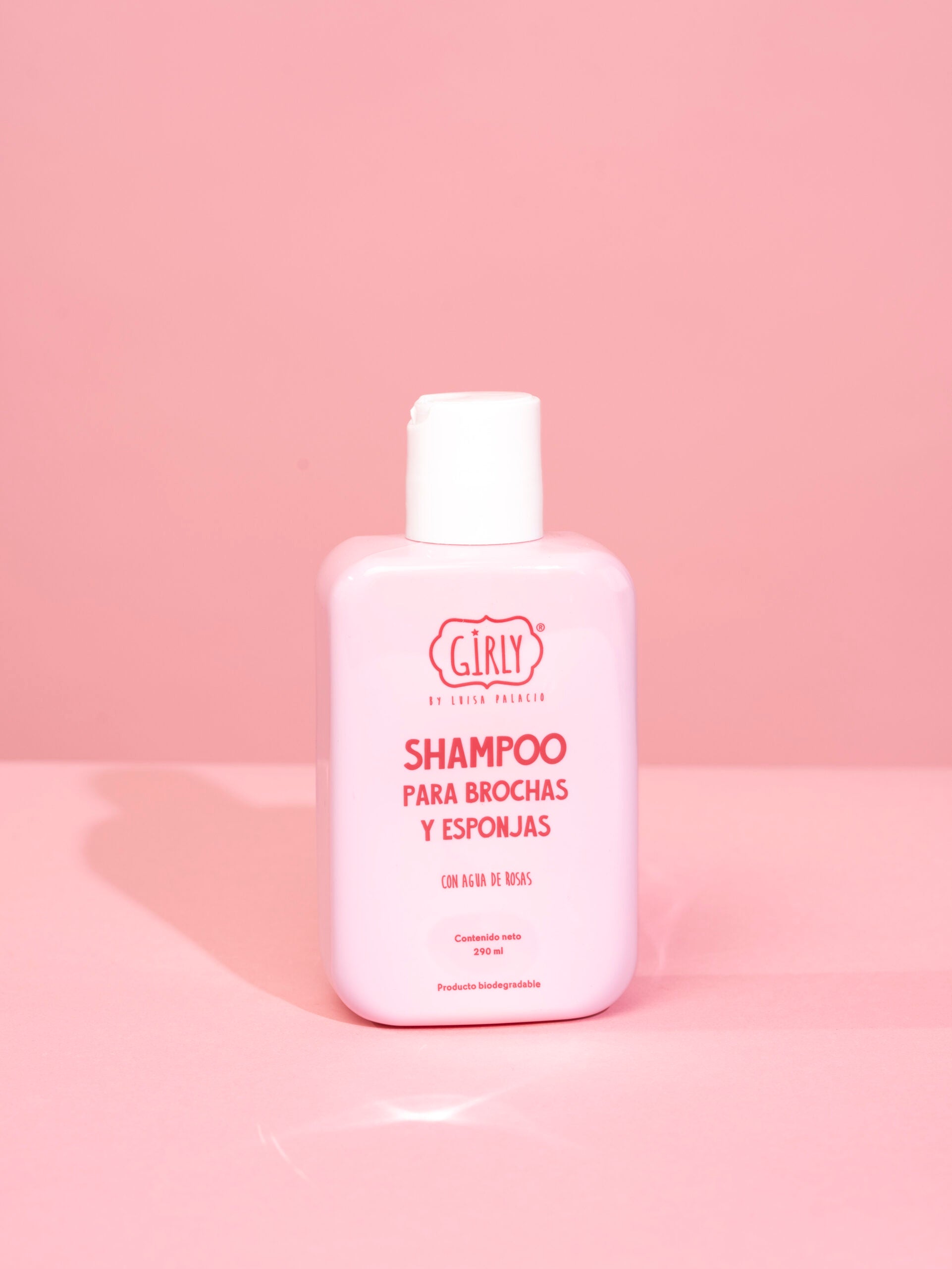 SHAMPOO DE BROCHAS Y ESPONJAS GIRLY