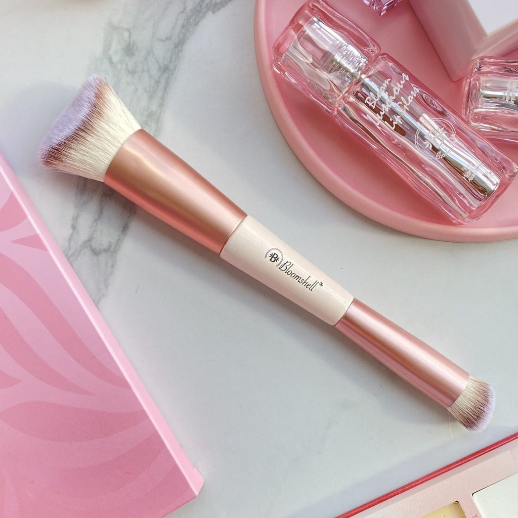BROCHA DOBLE BASE + CORRECTOR BLOOMSHELL